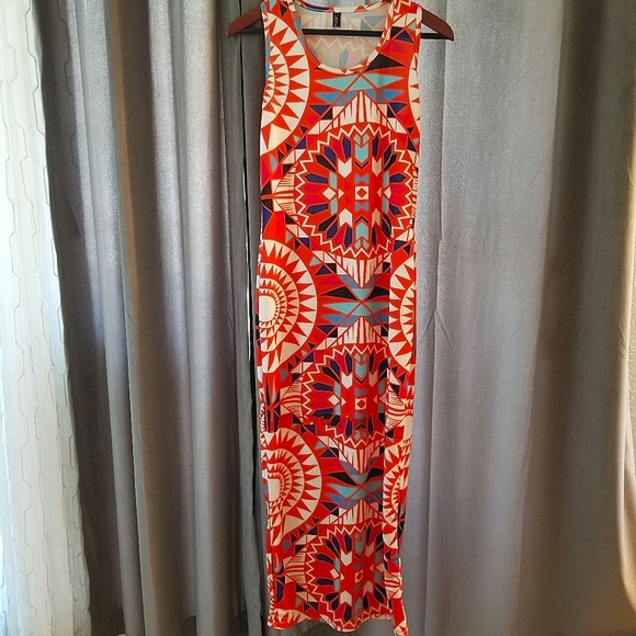 NWOT Tribal Print Maxi Dress - Picture 3 of 4
